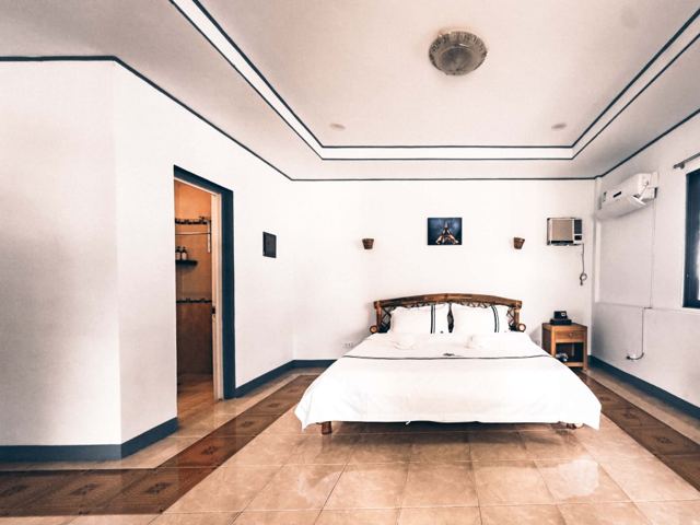 Deluxe Room 2